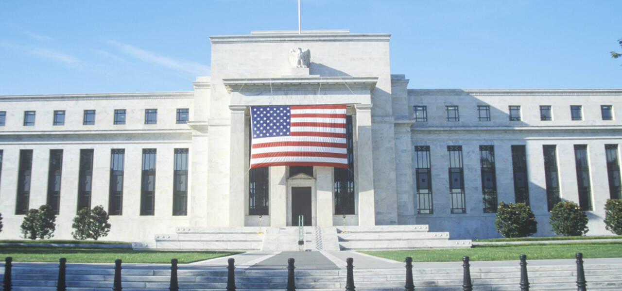 Pergerakan Market Jelang Kebijakan Moneter The Fed